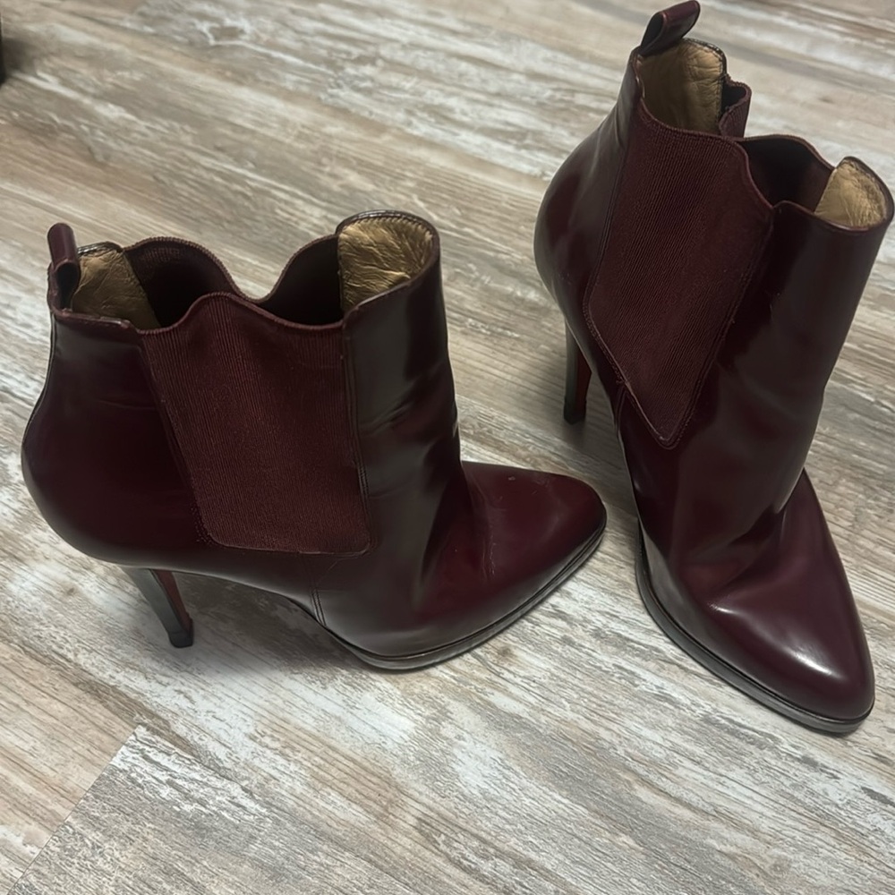 Burgundy Christian Louboutin sexy boots!